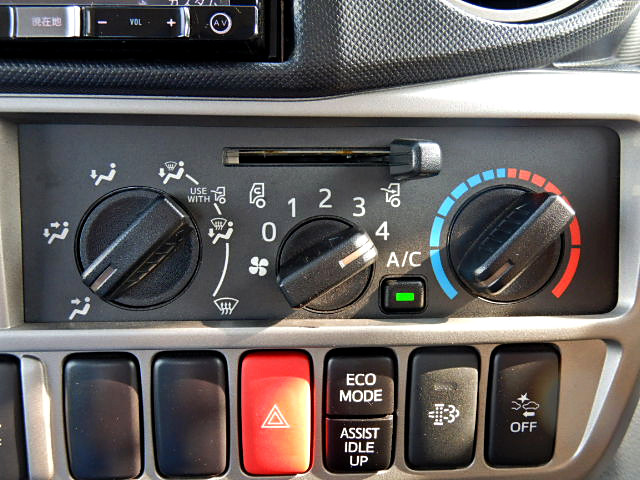 日野デュトロ平ボディ小型（2t・3t）[写真14]