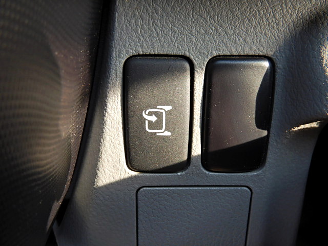 日野デュトロ平ボディ小型（2t・3t）[写真18]