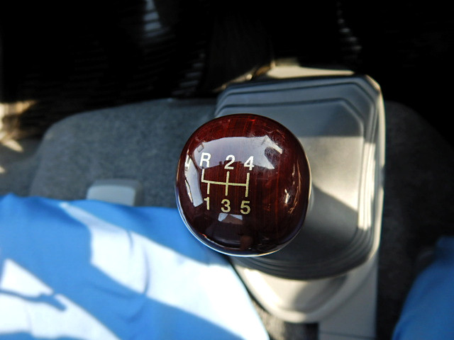 日野デュトロ平ボディ小型（2t・3t）[写真19]