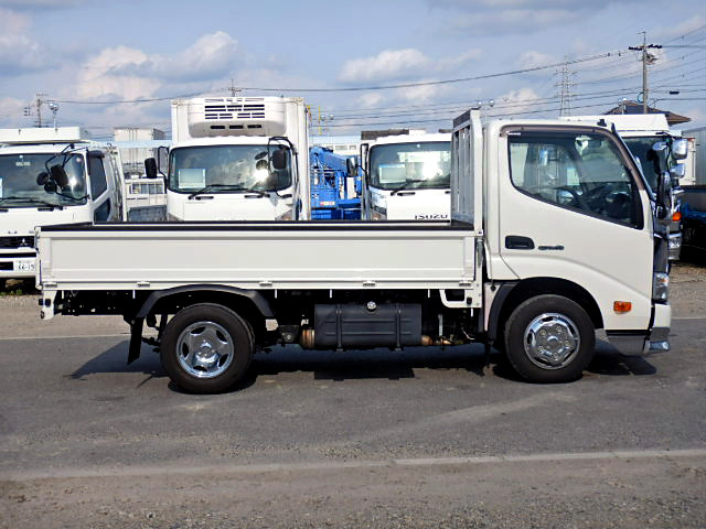 日野デュトロ平ボディ小型（2t・3t）[写真03]