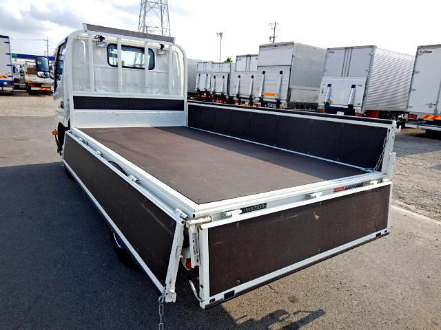 日野デュトロ平ボディ小型（2t・3t）[写真04]