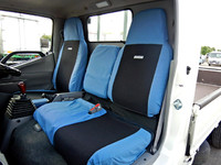 日野デュトロ平ボディ小型（2t・3t）[写真09]