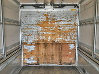 いすゞフォワード幌ウイング中型（4t）[写真13]