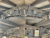 いすゞフォワード幌ウイング中型（4t）[写真22]