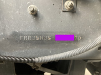 いすゞフォワード幌ウイング中型（4t）[写真40]