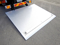 いすゞエルフパネルバン小型（2t・3t）[写真14]