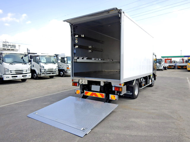 いすゞエルフパネルバン小型（2t・3t）[写真02]