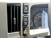 いすゞエルフパネルバン小型（2t・3t）[写真23]