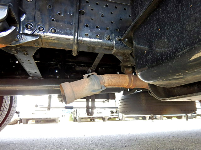 いすゞエルフパネルバン小型（2t・3t）[写真33]