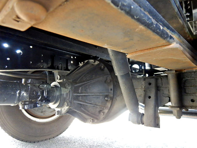 いすゞエルフパネルバン小型（2t・3t）[写真37]