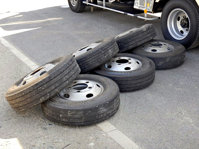 いすゞエルフパネルバン小型（2t・3t）[写真39]