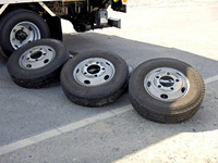 いすゞエルフパネルバン小型（2t・3t）[写真40]