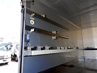 いすゞエルフパネルバン小型（2t・3t）[写真07]