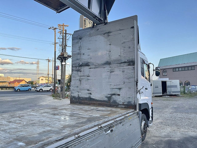 UDトラックスクオンアルミウイング大型（10t）[写真16]