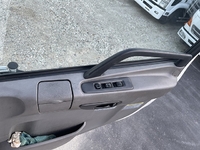 UDトラックスクオンアルミウイング大型（10t）[写真25]