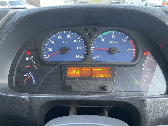 UDトラックスクオンアルミウイング大型（10t）[写真33]