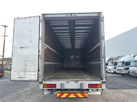 UDトラックスクオンアルミウイング大型（10t）[写真06]