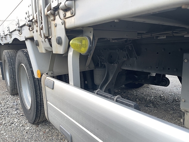 UDトラックスクオンアルミウイング大型（10t）[写真09]