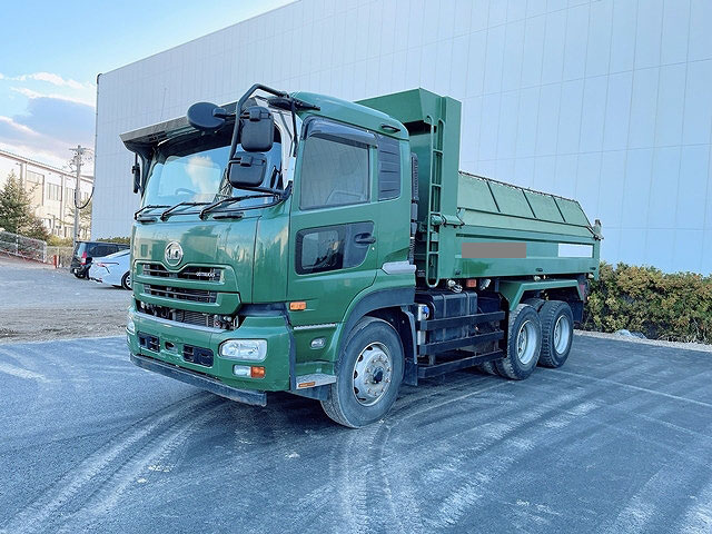 UDトラックスクオンダンプ大型（10t）[写真03]