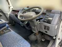 三菱ふそうキャンターセーフティローダー小型（2t・3t）[写真19]