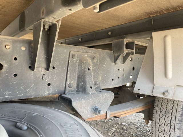 いすゞエルフパネルバン小型（2t・3t）[写真18]