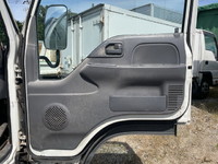 いすゞエルフパネルバン小型（2t・3t）[写真24]