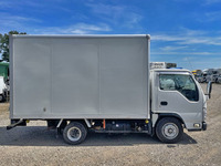 いすゞエルフパネルバン小型（2t・3t）[写真06]