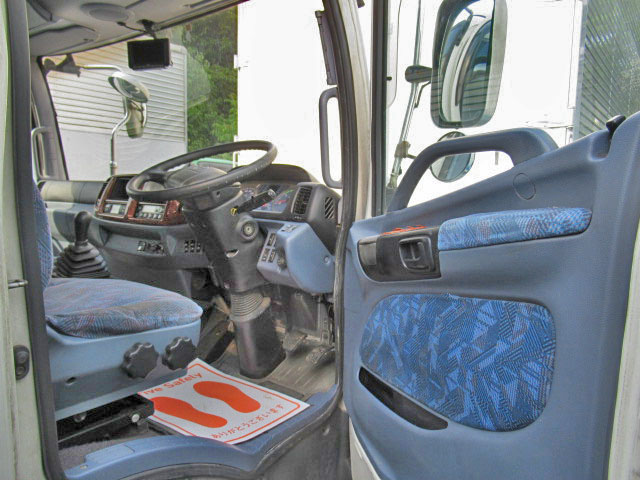 日野レンジャー冷凍車（冷蔵車）中型（4t）[写真25]