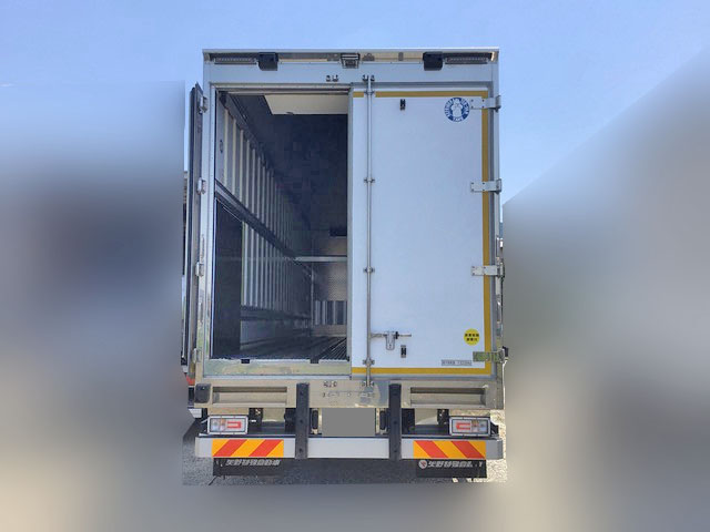 日野プロフィア冷凍車（冷蔵車）大型（10t）[写真05]