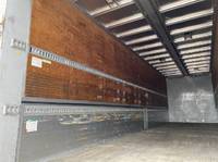 いすゞギガアルミウイング大型（10t）[写真13]