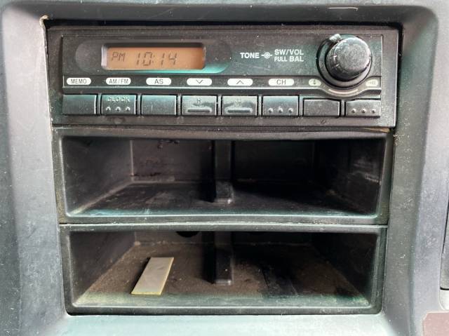 いすゞギガアルミウイング大型（10t）[写真38]