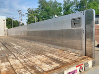 いすゞギガアルミブロック大型（10t）[写真14]