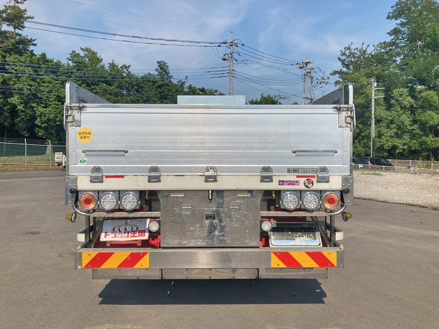 いすゞギガアルミブロック大型（10t）[写真09]