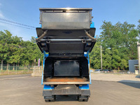 いすゞエルフパッカー車（塵芥車）小型（2t・3t）[写真12]