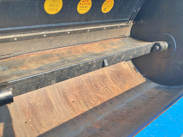 いすゞエルフパッカー車（塵芥車）小型（2t・3t）[写真13]