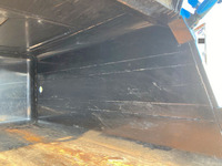 いすゞエルフパッカー車（塵芥車）小型（2t・3t）[写真17]