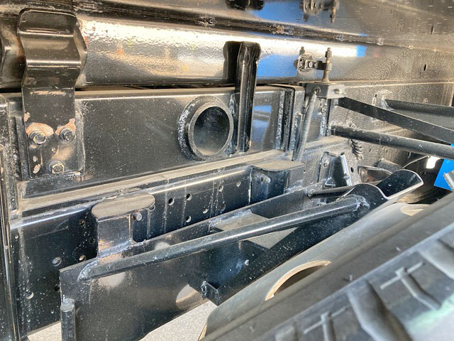 いすゞエルフパッカー車（塵芥車）小型（2t・3t）[写真26]