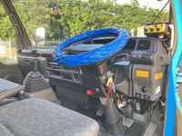 いすゞエルフパッカー車（塵芥車）小型（2t・3t）[写真37]