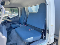 三菱ふそうキャンターアルミウイング小型（2t・3t）[写真33]