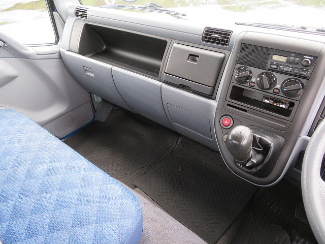 三菱ふそうキャンターアルミブロック小型（2t・3t）[写真13]