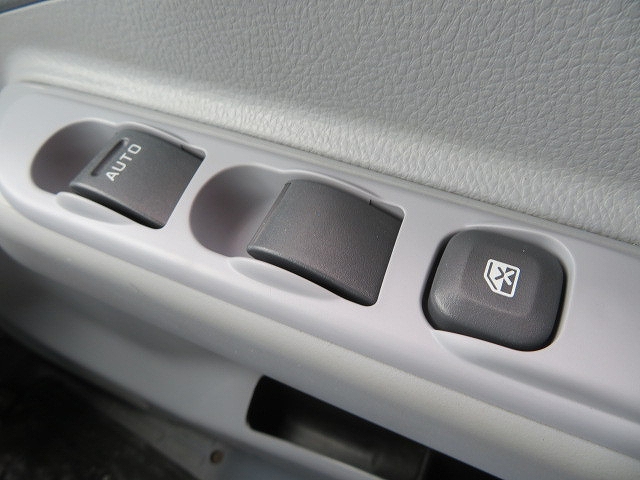 三菱ふそうキャンターアルミブロック小型（2t・3t）[写真15]