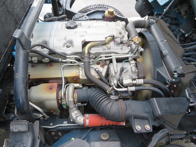 三菱ふそうキャンターアルミブロック小型（2t・3t）[写真29]