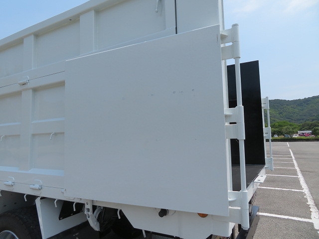 三菱ふそうファイター深ダンプ（土砂禁ダンプ）増トン（6t・8t）[写真28]