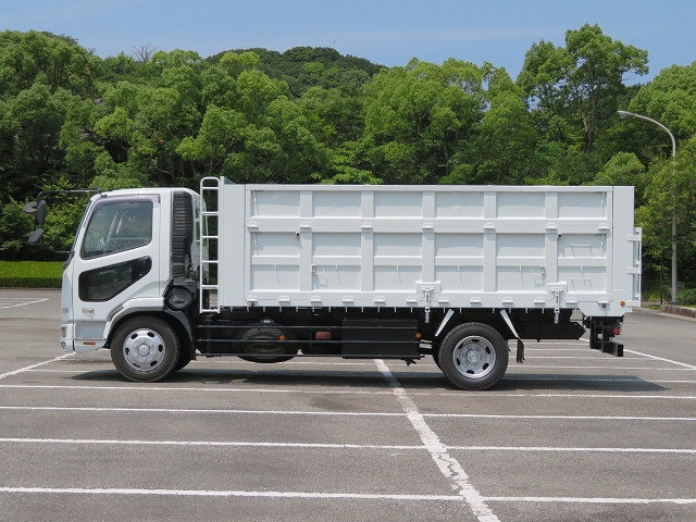 三菱ふそうファイター深ダンプ（土砂禁ダンプ）増トン（6t・8t）[写真03]