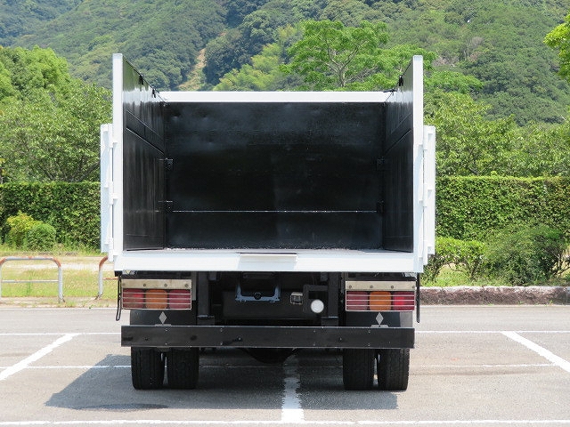 三菱ふそうファイター深ダンプ（土砂禁ダンプ）増トン（6t・8t）[写真08]