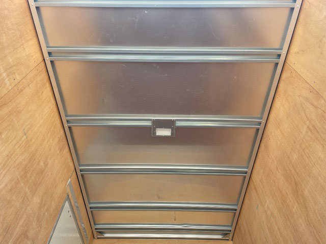 いすゞエルフアルミバン小型（2t・3t）[写真12]