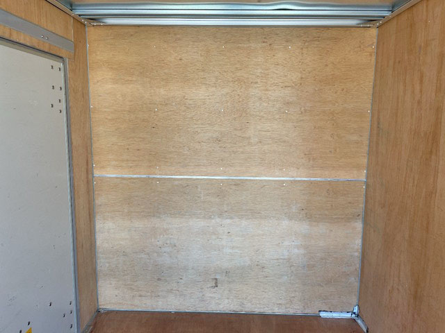 いすゞエルフアルミバン小型（2t・3t）[写真14]