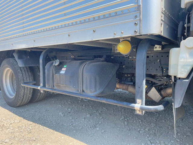 いすゞエルフアルミバン小型（2t・3t）[写真19]