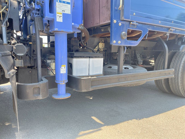 マツダタイタンクレーン4段小型（2t・3t）[写真23]