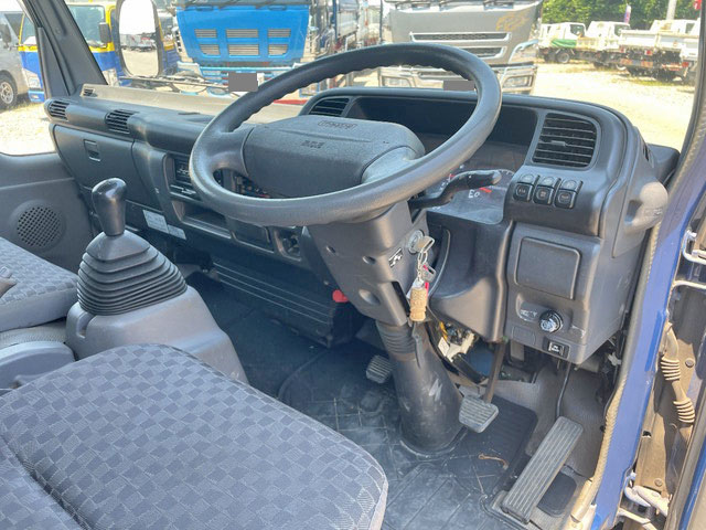 マツダタイタンクレーン4段小型（2t・3t）[写真37]